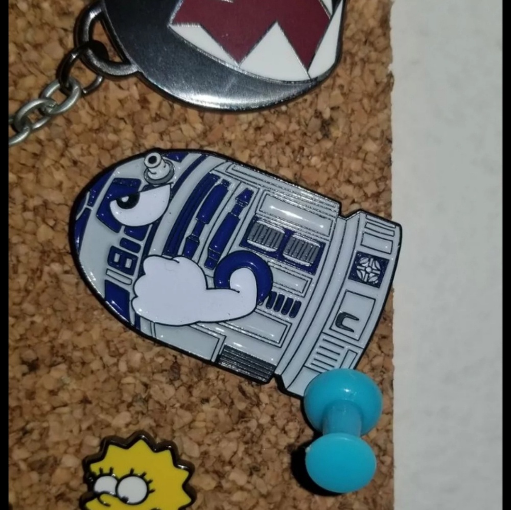 Super mario star wars pin